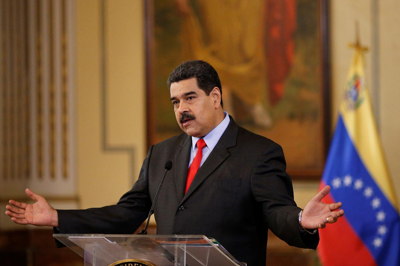 Maduro: Venezüellalılar Katolik Kilisesini büyük ölçüde terk ediyorlar